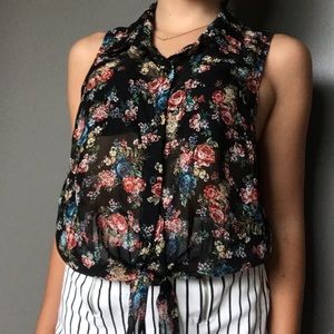 Floral top!🧚🏼